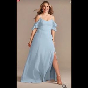 David’s Bridal Dusty Blue Bridesmaid Dress - Size 10 💙
